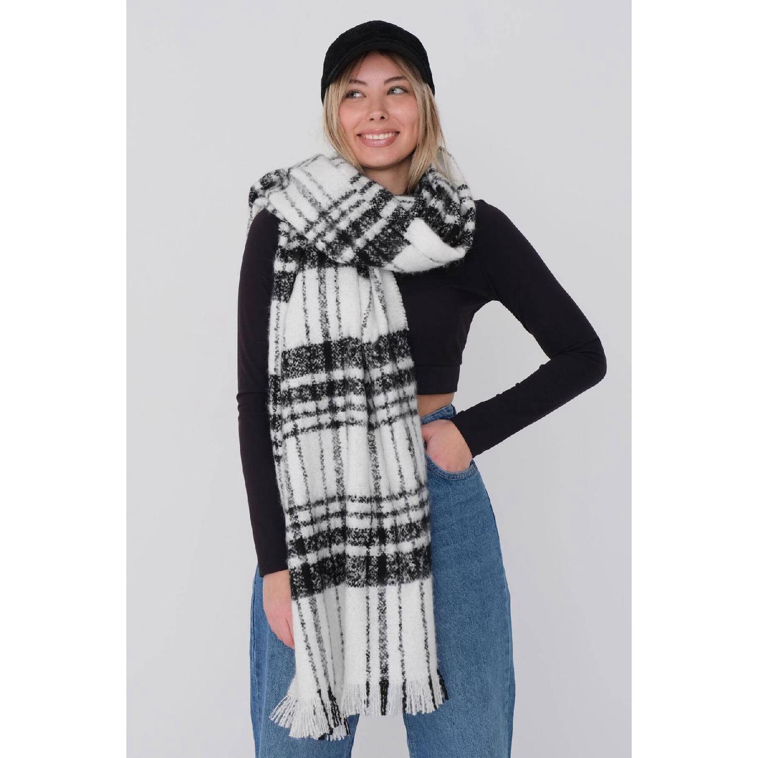 

М яка текстурована шаль з малюнком Shawl2022-d1