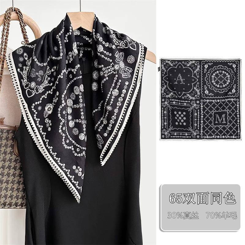 Light luxury old money wind blue cashew flower silk wool scarf women s double-sided silk scarf square scarf 65cm neck accessories 65*65cm silk + wool