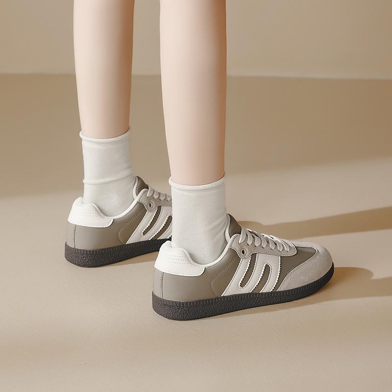 Augustine Brown German Training Shoes Women's 2025 New Autumn and Winter Platform Retro Maillard Board Shoes Flat White Shoes