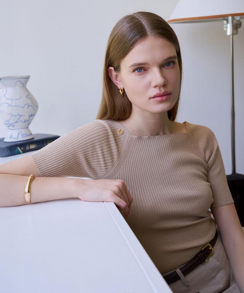 Illoje Two-Way Off-Shoulder Knit (Beige)