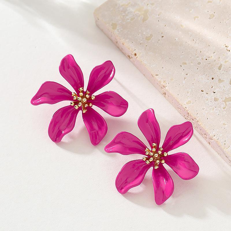 

Super fairy fashion temperament small fresh paint three-dimensional flower stud earrings light luxury exquisite high-end fairy earrings рожевий червоний колір