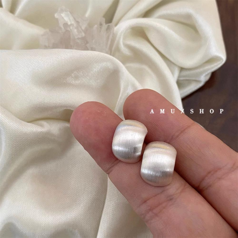 A.MU Little Magic Bean French Retro Gold Frosted Matte Stud Earrings Clips for Women