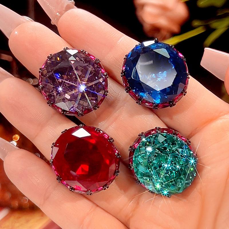 Jewelry Copper Bottom Gold-Plated Simulation Dry Rose Light Luxury Inlaid Ancient Ring Stone 18 * 20