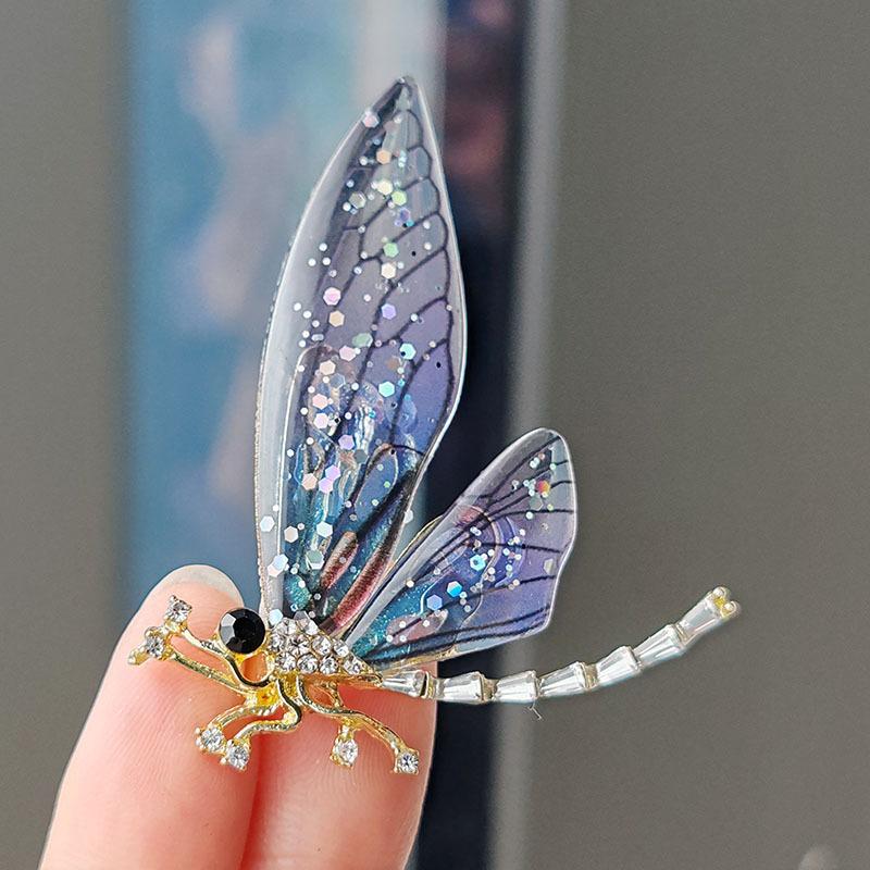 High-end Transparent Acrylic Dragonfly Brooch Female Animal Corsage Retro Pin Cartoon Silk Scarf Button Clothing