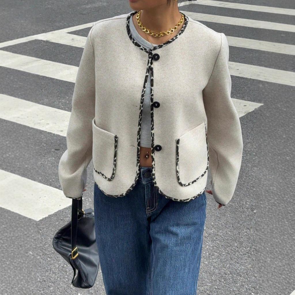 Damers avslappnade korta yllejacka Damers High Street-mode Yllejacka Lös Leopardtryck Sömnad Bild