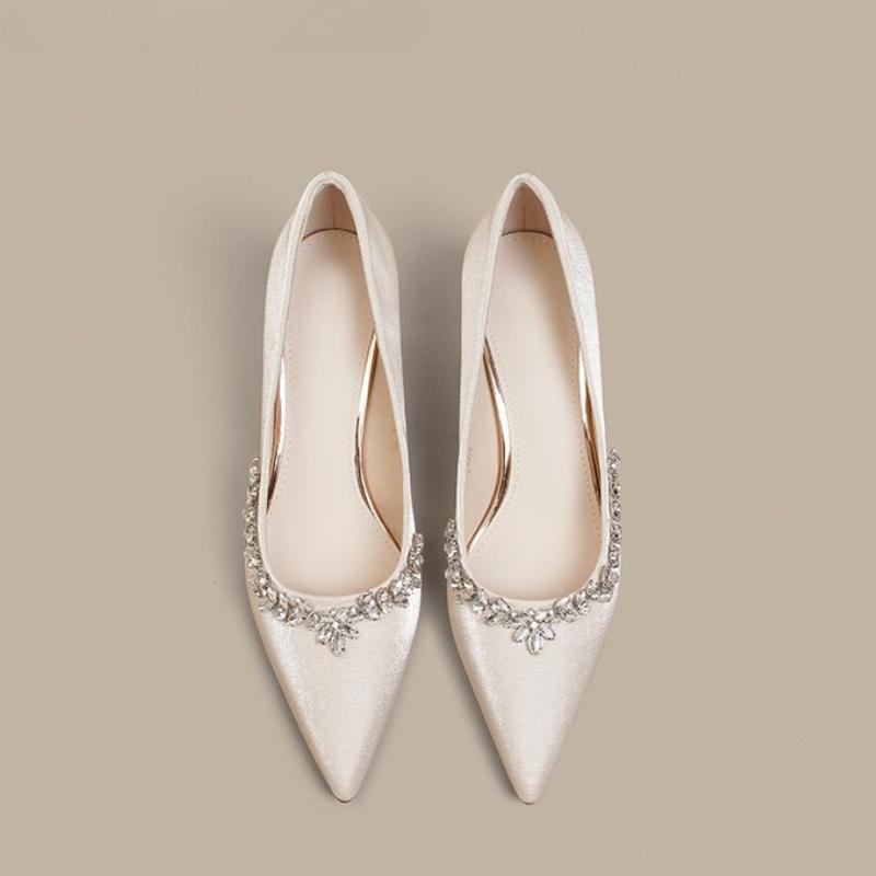 

2026 NEW Silks Satins Women Pumps Rhinestone Design High Heels Stilettos Luxury Banquet Shoes Sexy Party Shoes 34