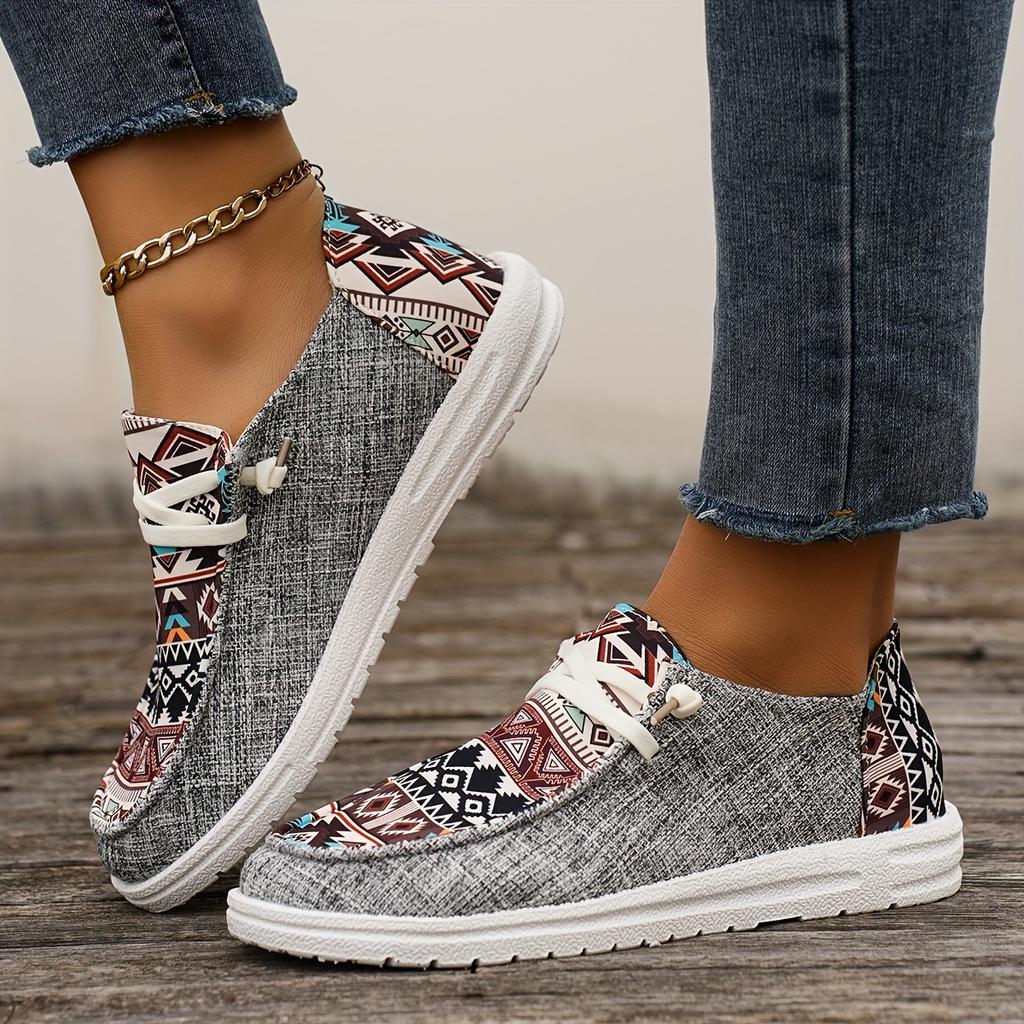Large Size Ethnic Style Flat Bottom Casual Women's Shoes Spring New Breathable Soft Bottom Lazy Shoe Sneaker Sport