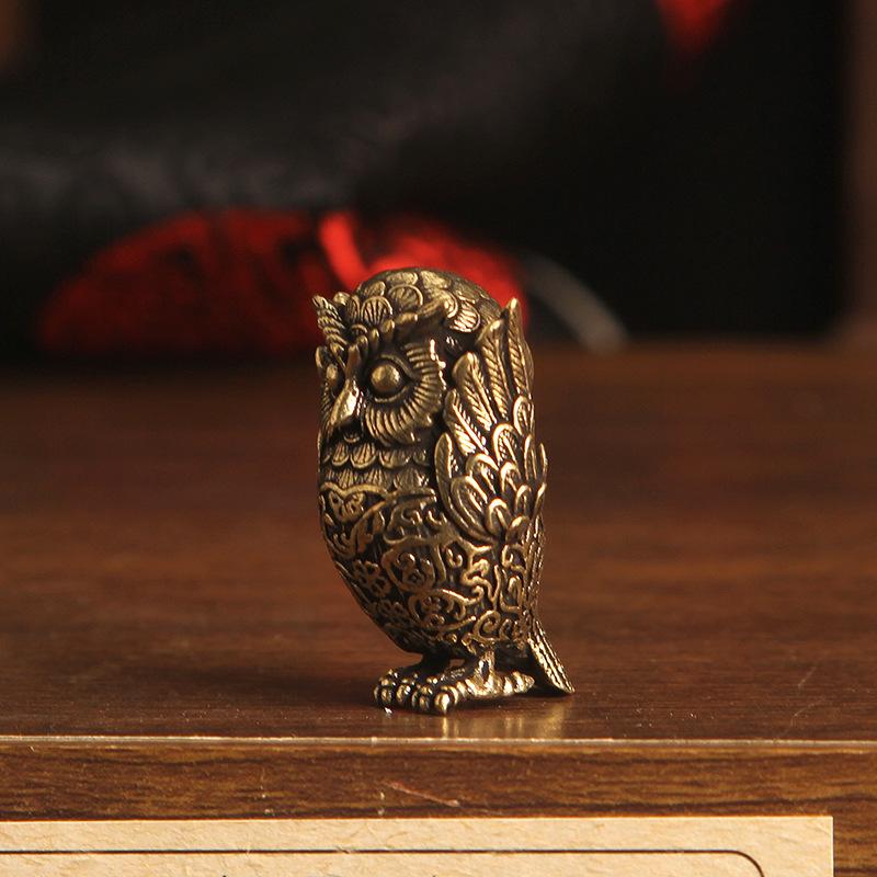 1Pcs Vintage Brass Owl Statue Ear Covering Animal Sculpture Desktop Home Office Ornament Unique Gift Bookshelf Decoration