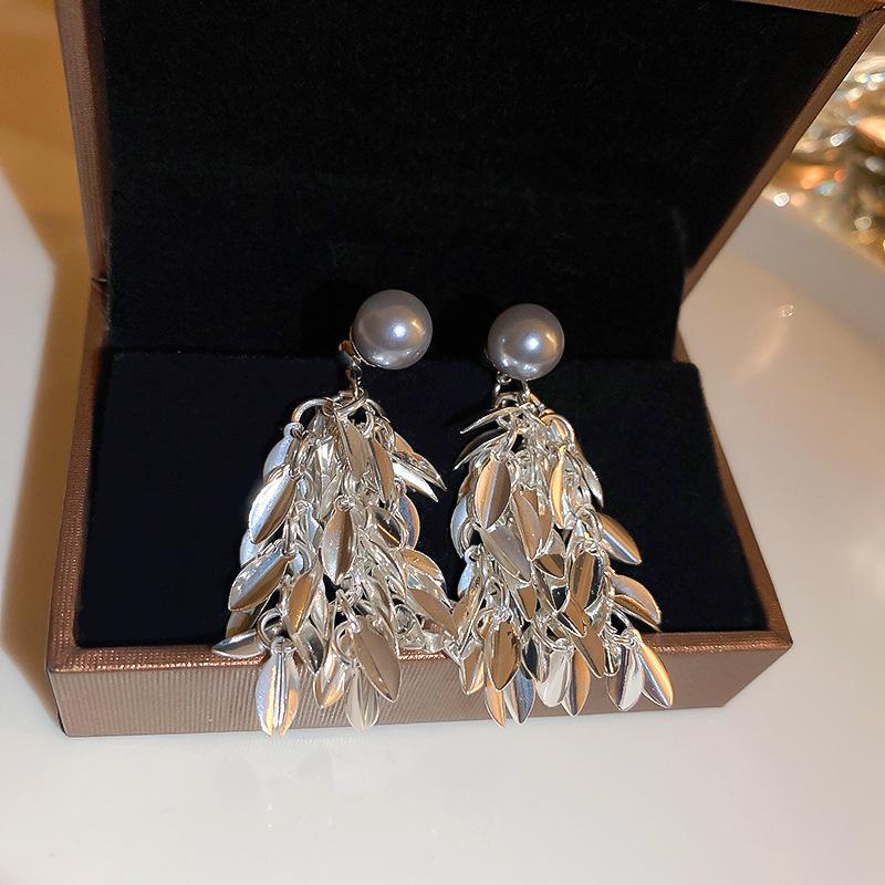 Cold metallic leaf tassel imitation pearl silver needle earrings personalized one two wear temperament high-end earrings women