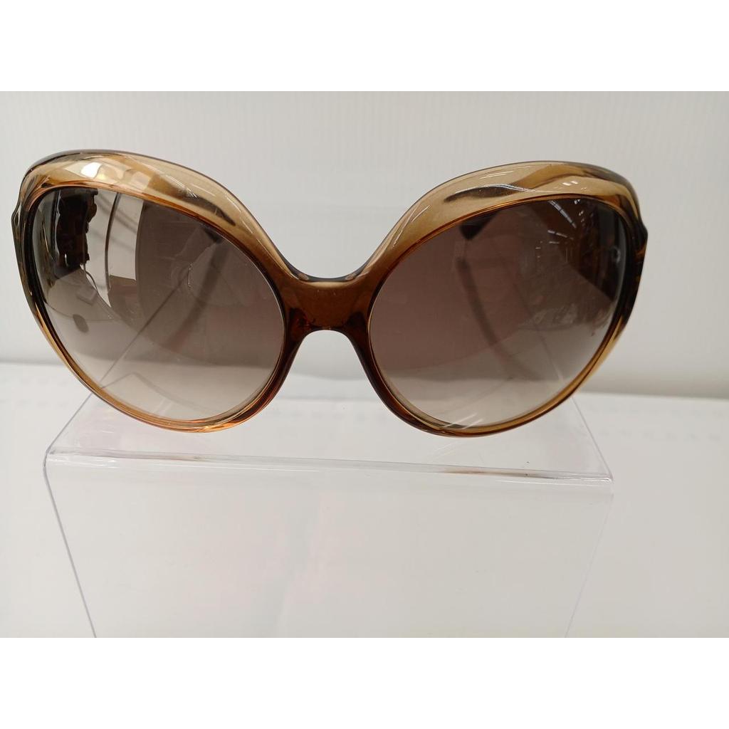Used FENDI FS5002 sunglasses
