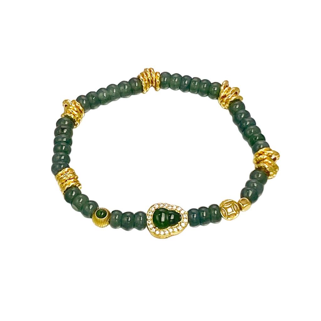 Women's Jade Gourd Bracelet: Elegant Chinese Style with Beaded Coin Design