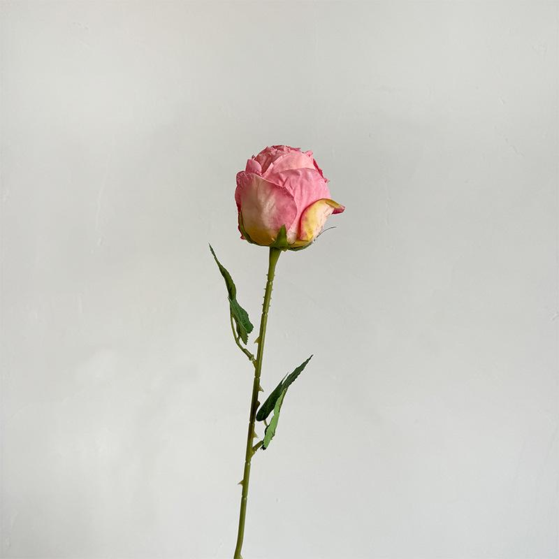 Шелковая роза с обожженным краем: Имитация цветка, обжаренная на огне, для домашнего декора и флористики светло-розовый