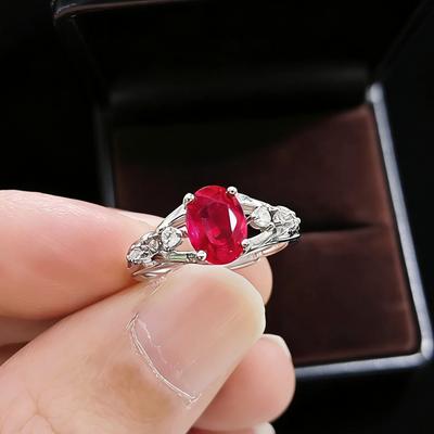 Schmuck Imitation Taubenblutrot 6 * 8 mm Ovaler Rubinring Leichter Luxus Premium Smaragdring