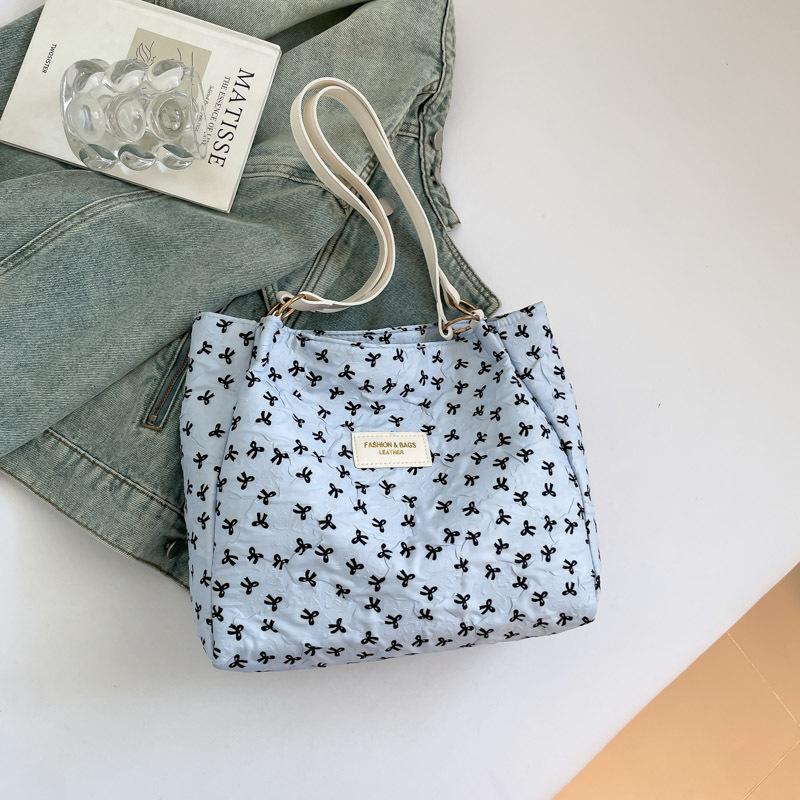 

Trend Fashion Bow Folds Large Capacity 2025 New Casual Simple Commuter One Shoulder Crossbody Underarm Bag Women