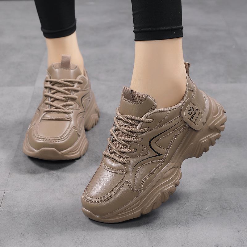 Zwarte Waterdichte Leren Sneakers voor Dames - Dikke Zool, Lichtgewicht, Antislip Casual Reisschoenen