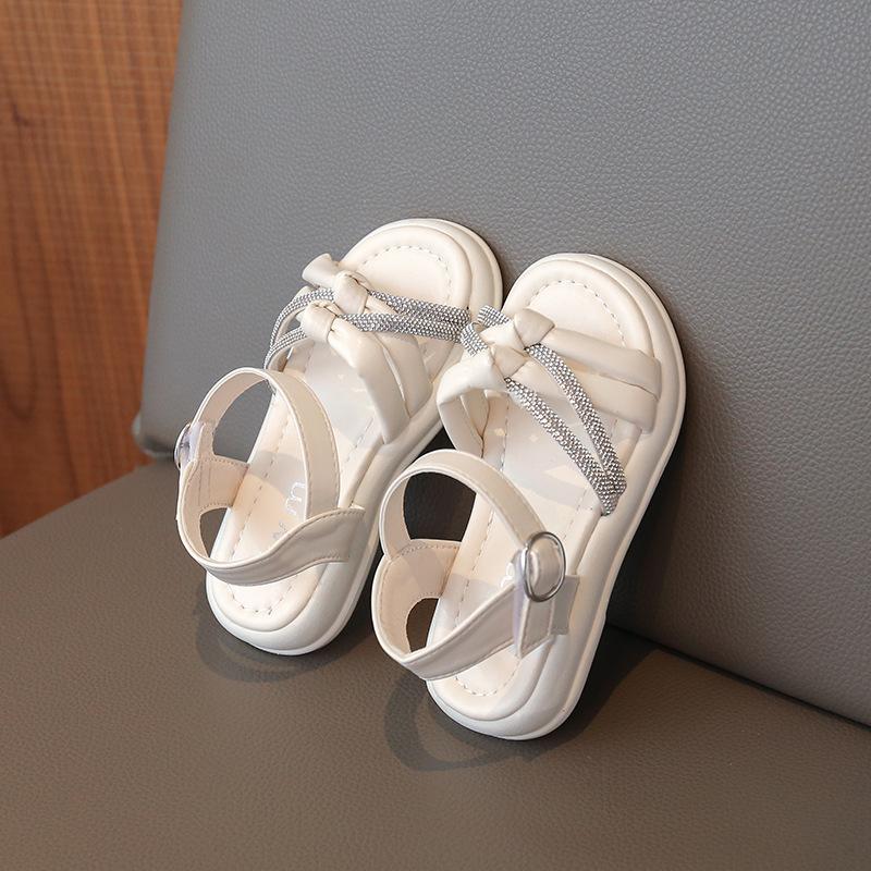 Girls' Sandals2026Summer new style little girl's rhinestone open-toe soft-soled princess sandals student beach shoes