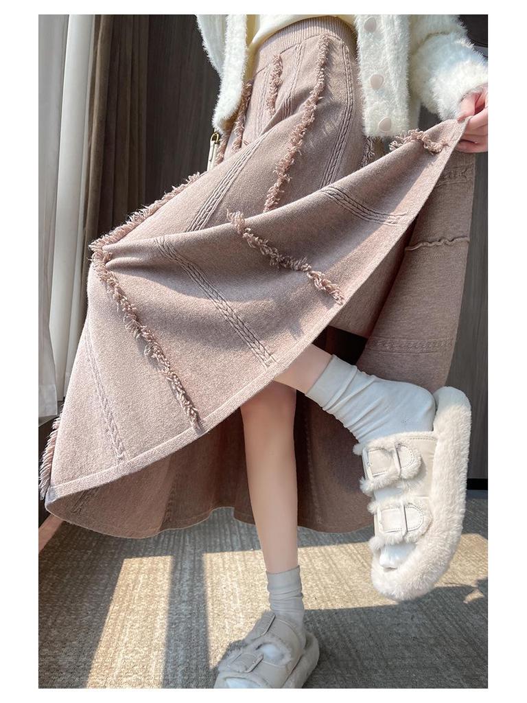 Women's Autumn-Winter White Wool Midi Skirt: High Waist, A-Line with Tassel Detail