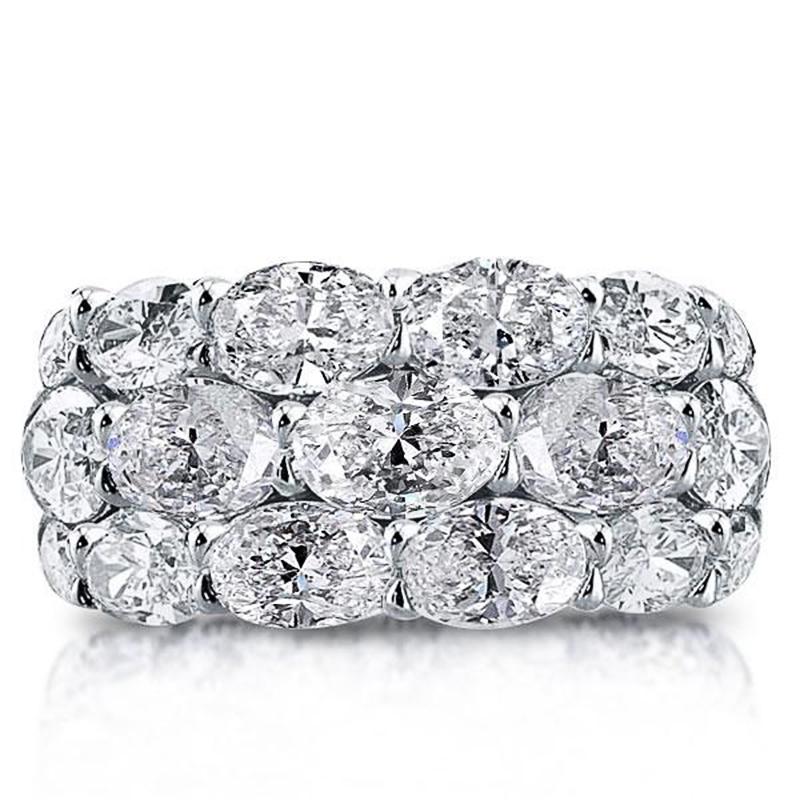 Huitan New Bling Bling Women's Wedding Rings with Oval Cubic Zirconia Crystal Shiny Accessories for Party Jewelry Statement Ring