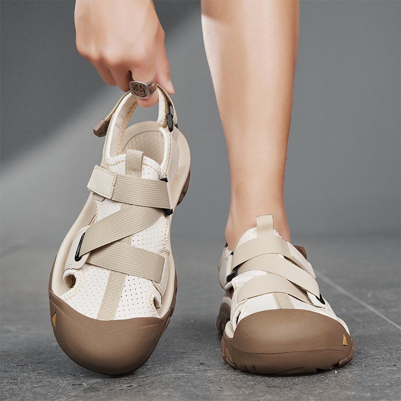 Summer Men Sandals Handmade Leather Hiking Outdoor Beach Shoes Fashion and Casual Sandals Men's Summer Shoes Sandals