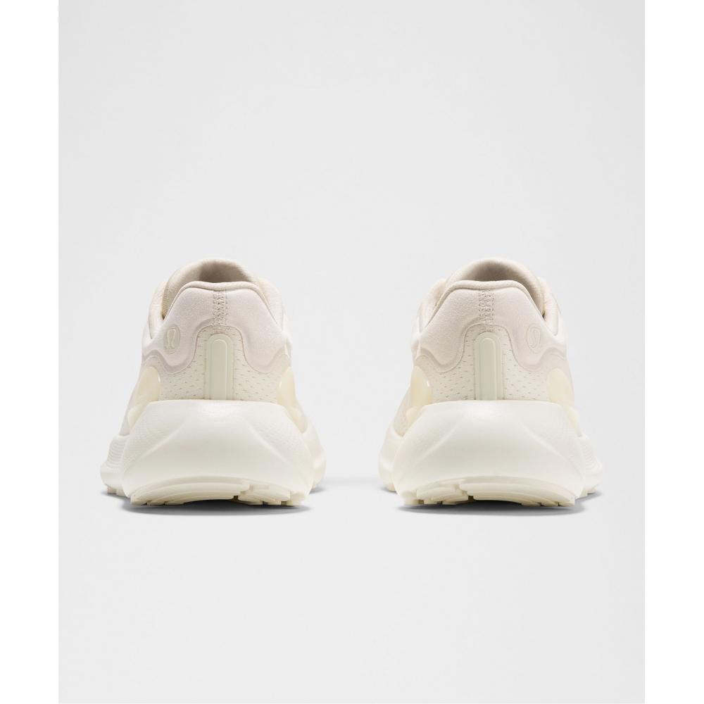 Lululemon Women S Beyondfeel Running Shoe breakfaSt Tea Coconut Ivory Coconut Ivory