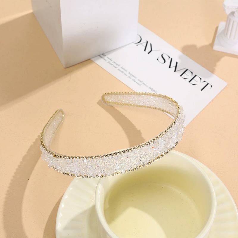 50cm/Roll Self Adhesive DIY Glitter Trim Sticker Elegant Colored Stone Dress Car Rhinestone Ribbon Phone Decor Claw Chain Tape