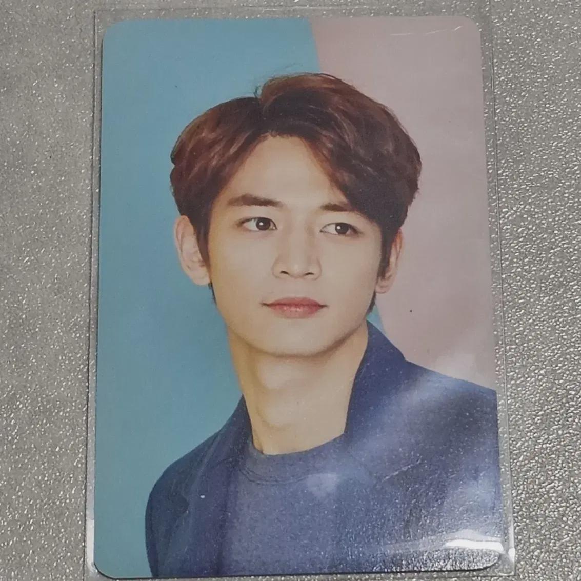 

Shinee Minho Pungal Con Photocard Goods