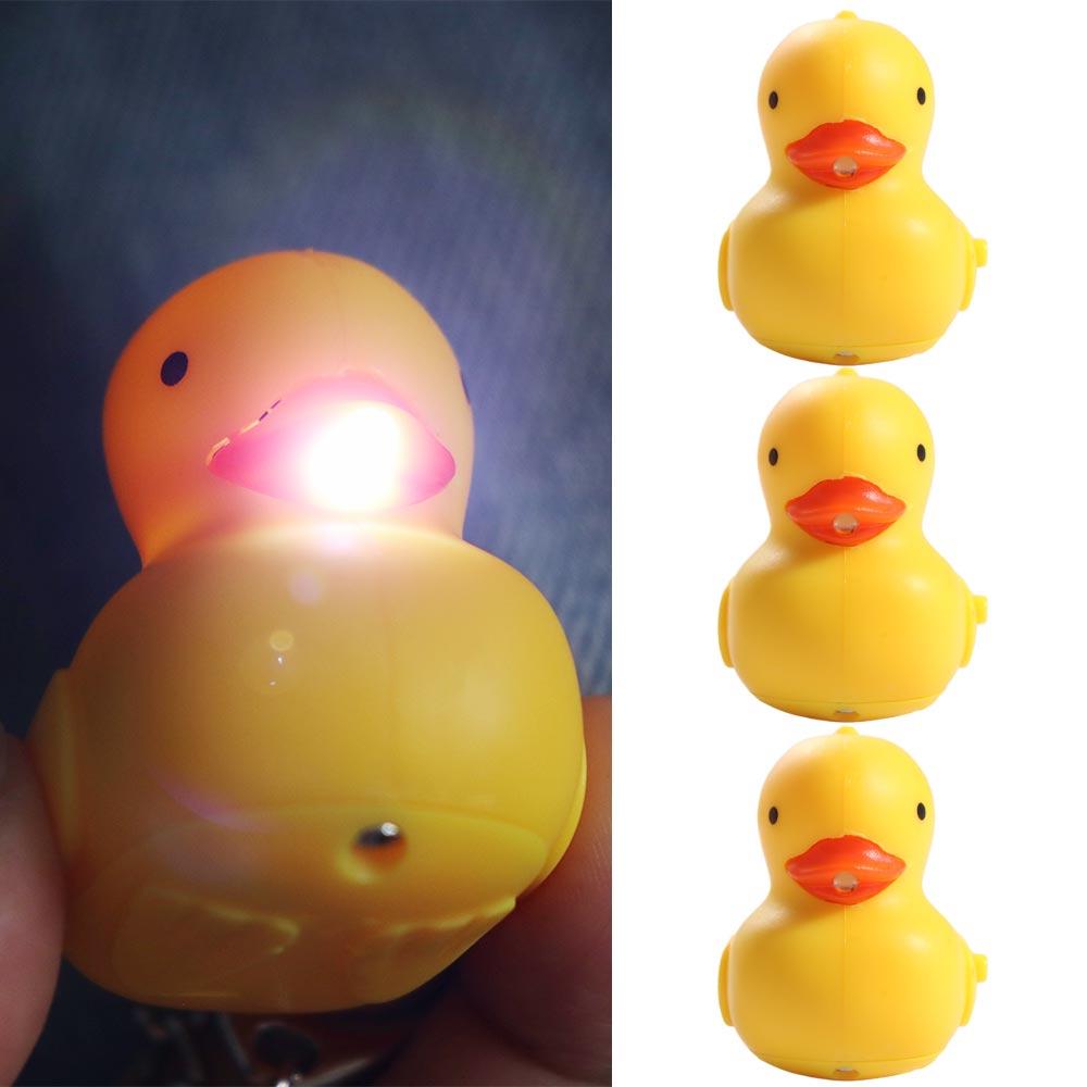

Animal Shape Yellow Duck Keychain Cartoon LED Duck Keyring Sound Light Keychain Festival Gifts жовтий