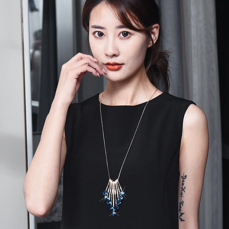 Crystal Luxurious Geometric Pendant Necklace Perfect For Gifts And Special Occasions