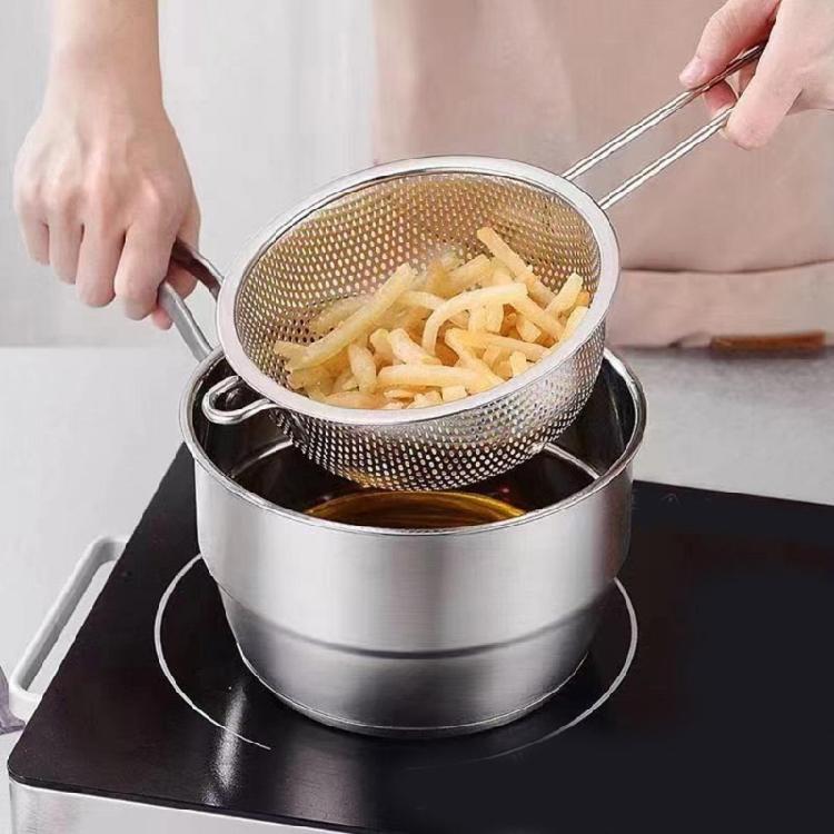 Stainless Steel Kitchens Strainer Basket Durable Build Comfortable Handle Portable and Effective for Various Use