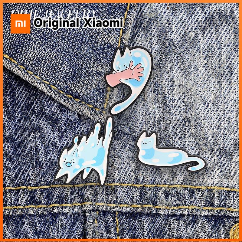 Xiaomi Cartoon Liquid Blue Spotted Cat Enamel Pins Cute Angry Fluid Cat Bite Hand Brooch Backpack Lapel Badge Jewelry Gift for Friends