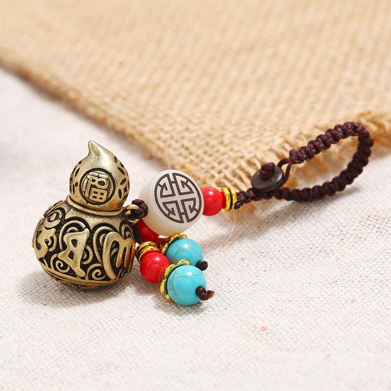 Handmade Copper Hoist Car Keychain Retro Weaving Creative Heart Sutra Key Pendant Men's and Women's Car Keychain Gifts