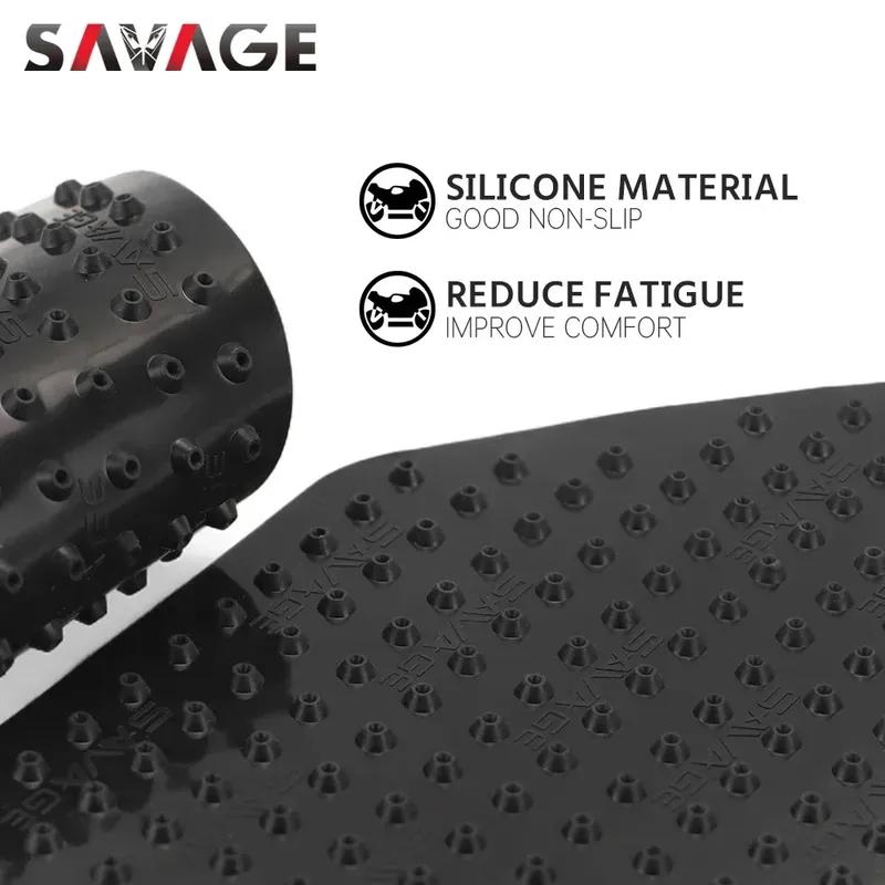 For SUZUKI GSR 600 GSXR 1000 K7 HAYAB GSX1300R Motorcycle Tank Pads Sticker Side Decal Gas Knee Grip Protector Traction Pad