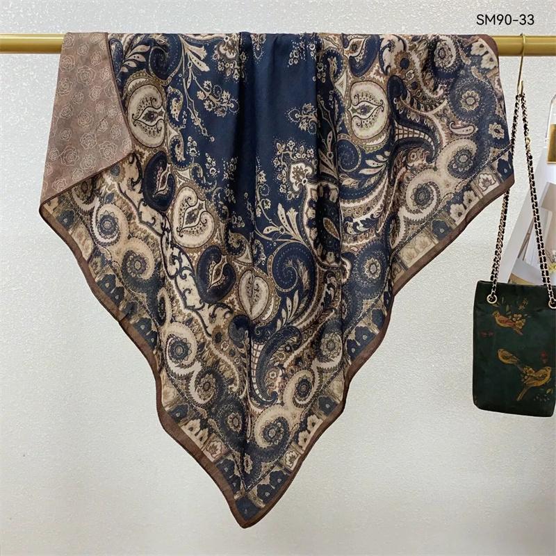 Double-Sided Faux Silk And Wool Printed Scarf For Women Spring And Autumn 90Cm Square Scarf Foulard Bandana Femmel Headscarf