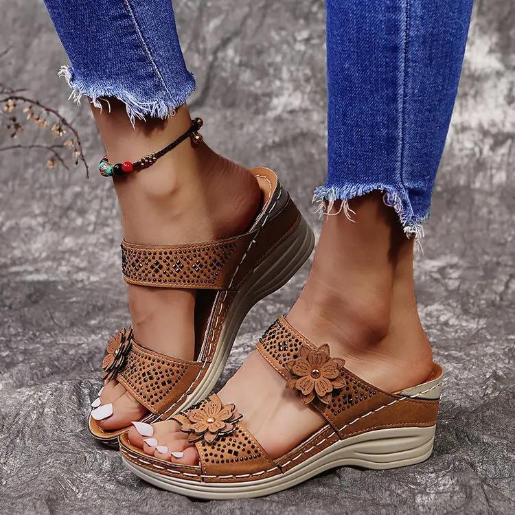 Large Size Cool Slippers for Women's Summer New Style with a Straight Sloping Heel and Floral High Heels, Casual Shoes