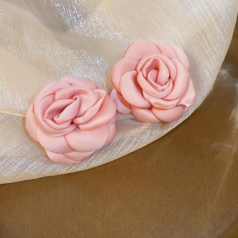 

Розовые серьги-цветы из сетки, супер фея темпераментные высококлассные серьги-пусеты 2025 новая модная легкая роскошь темпераментные серьги