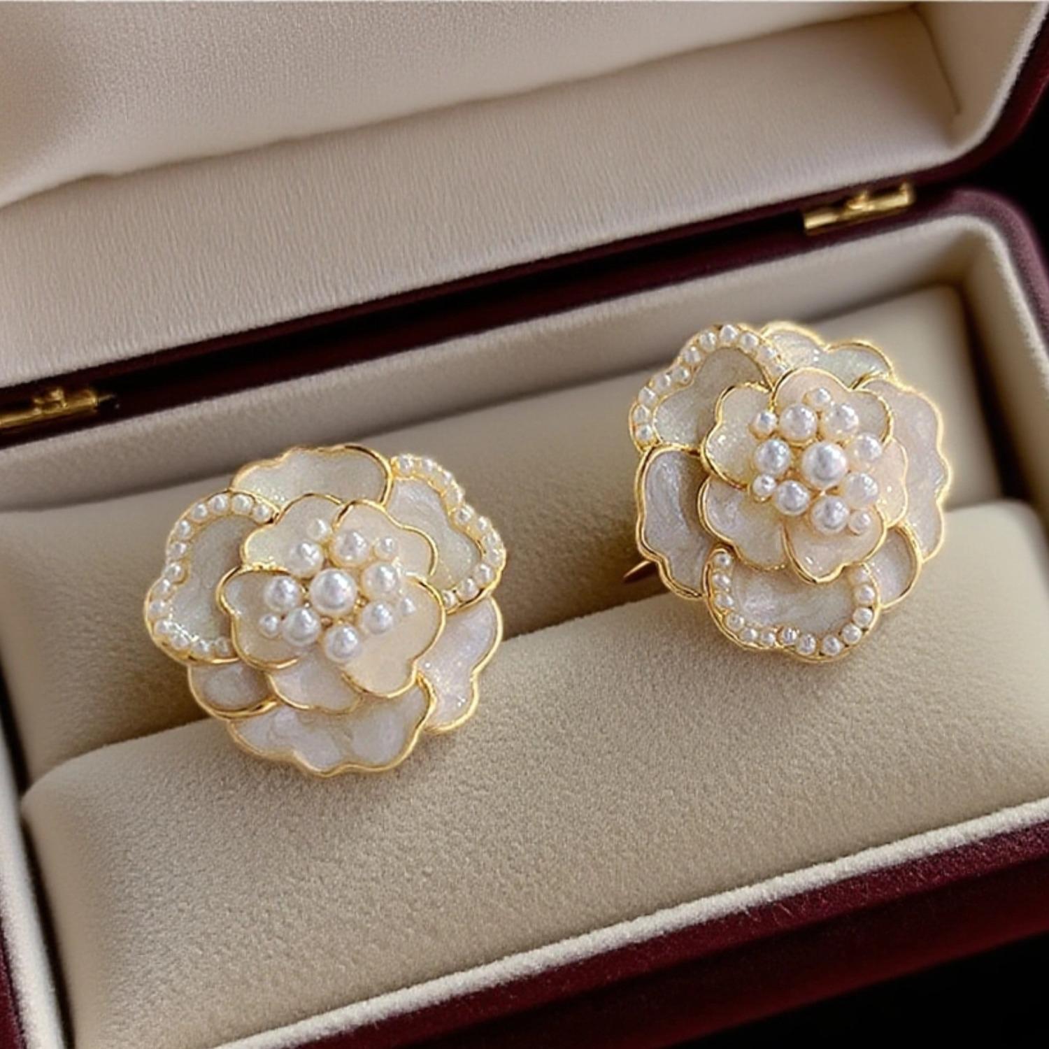 2025 Elegant Flower Pearl Earrings: Trendy, Niche, Cool Ear Stud Drops Standard