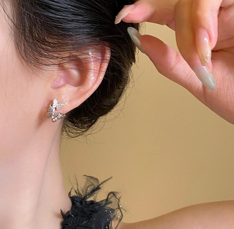 Französische Stil Silber Nadel Schmetterling Zirkonia Ohrstecker - Trendiger High-End Modeschmuck