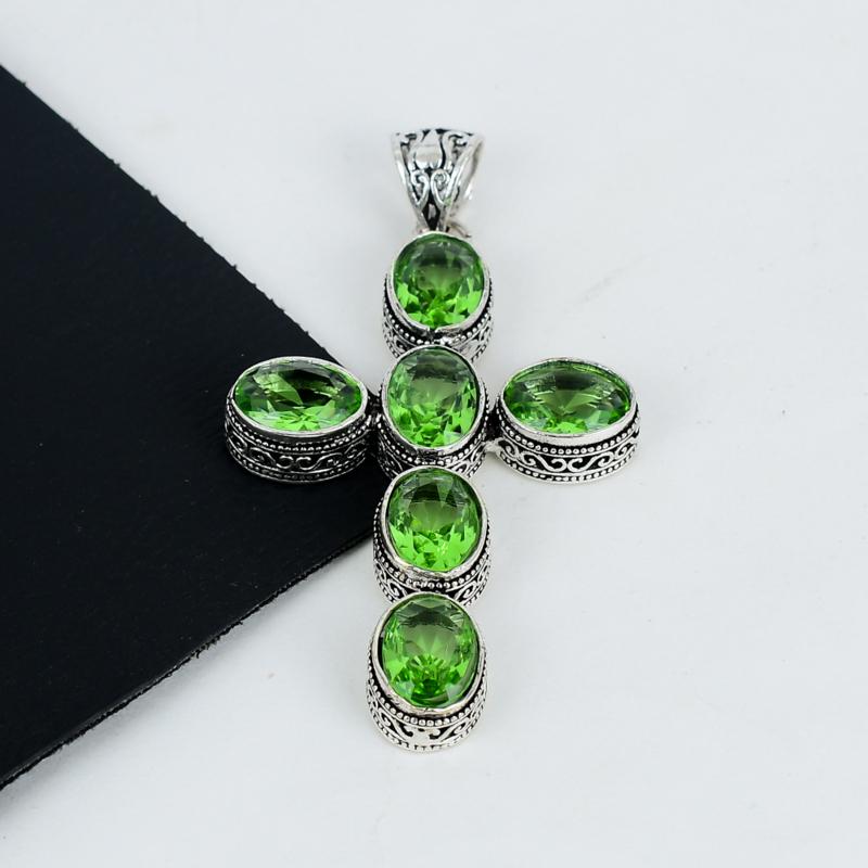 Colgante de Gema Amatista Oscura Plata de Ley 925- Diseño de Cruz Hecho a Mano, Joyería para Uso Diario, Regalos de Colgante de Amatista Oscura Único