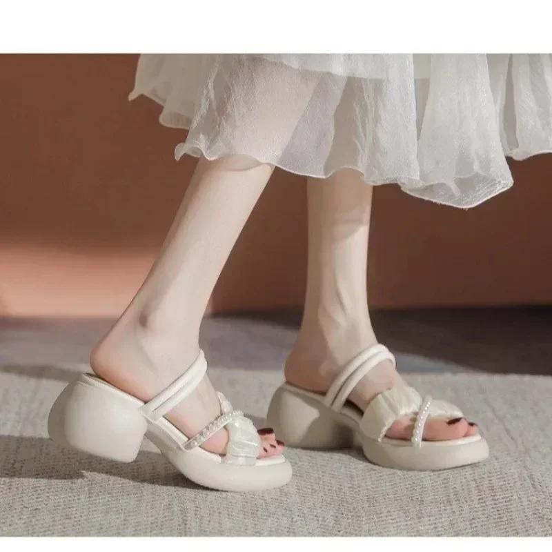 

Новые летние сандалии с круглым носком для женщин, модные шлепанцы, обувь на платформе, туфли на высоком каблуке 39 бежевый