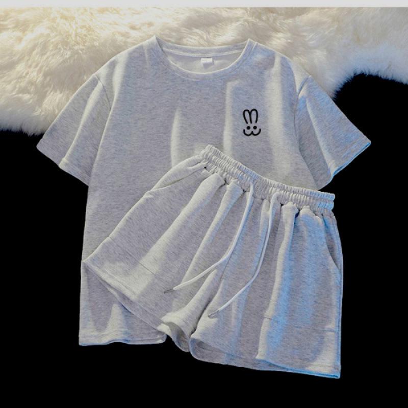 2024 Women's Plus Size Summer Sports Set: Short Sleeve Top & Loose Shorts Casual Two-Piece