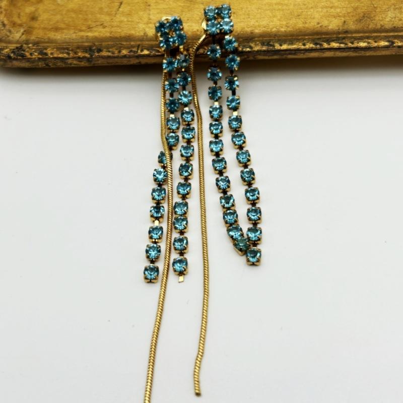 

Electroplated Real Gold Long Fringed Earrings, Jewelry Bracelets, Necklaces, Sets Of Jewelry, Geometric Studs.