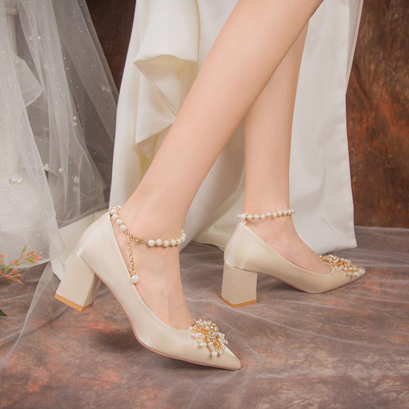 

Модная свадебная обувь Женская обувь Платье невесты Новые цветы Высокие плоские Цветочные туфли-лодочки Обувь Женские балетки Платье Свадьба Новые цветочные туфли-лодочки 40