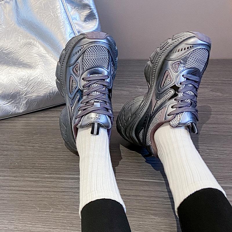 ins Korean version of the new dad shoes for women 2025 autumn student sports running shoes casual shoes platform height increase YS0809
