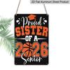 2D Flach, 1 Stück "Stolze Schwester eines Seniors 2026" Basketball Aluminiumschild - 8"x12" Orange Abschlussdekoration, Basketball & Abschlusskappe Wandkunst, Perfekt für