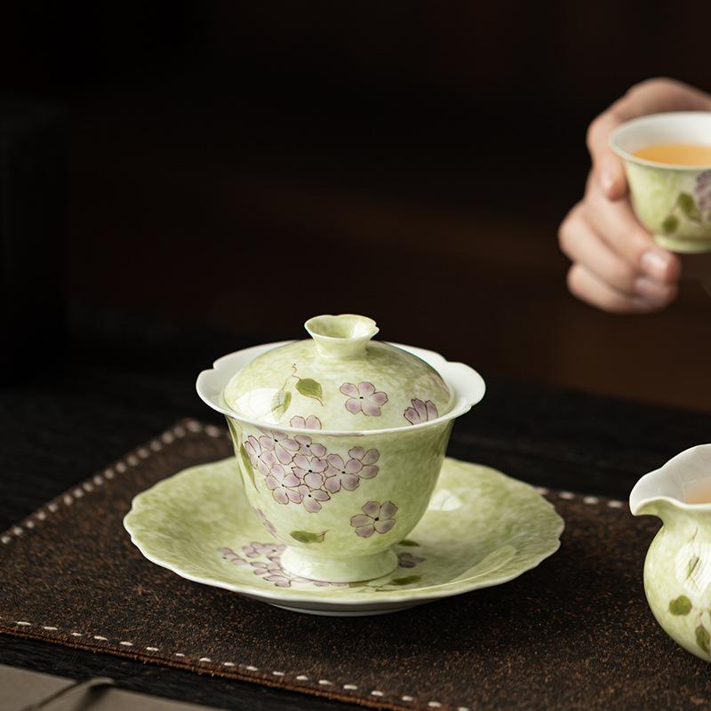 Hand-painted Hydrangea Gaiwan Vintage Tea Tureen Tea Bowl with Lid Kit Tea Maker Cover Bowl Tea Ceremony Accessories Ornaments