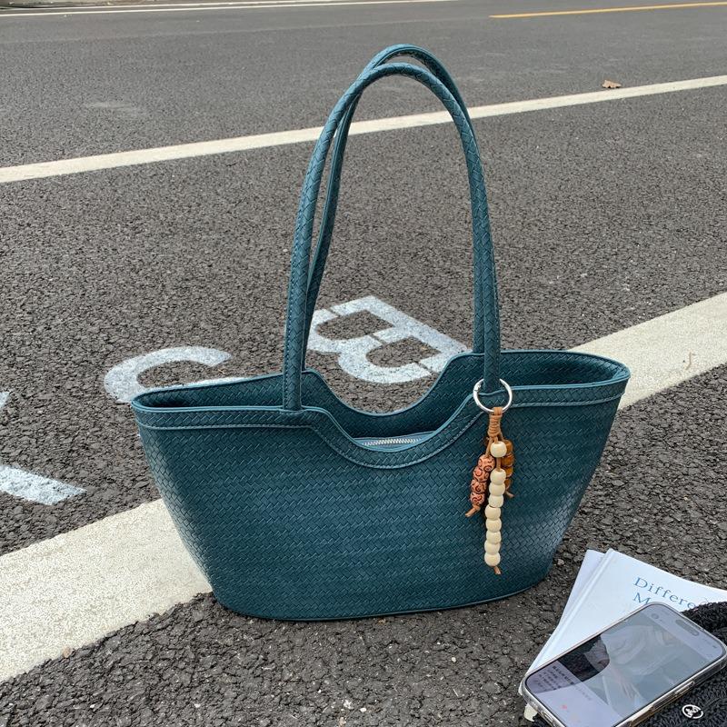 Summer new large-capacity tote bag solid color fashionable and popular woven bag shoulder bag underarm bag