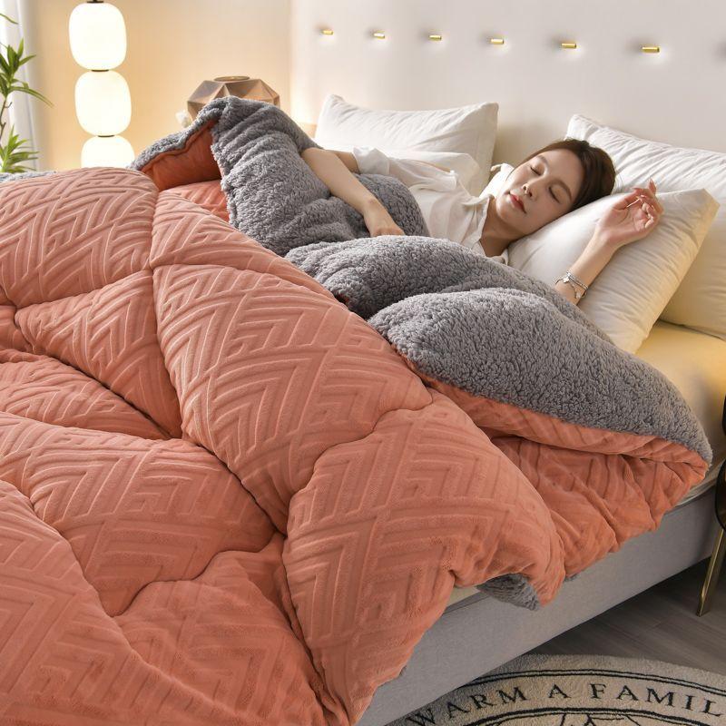 Super Warm Lamb Cashmere Quilt Winter Blanket Velvet Fabric Quilts Thickened Comforter Core Queen Full Size Weighted Blankets