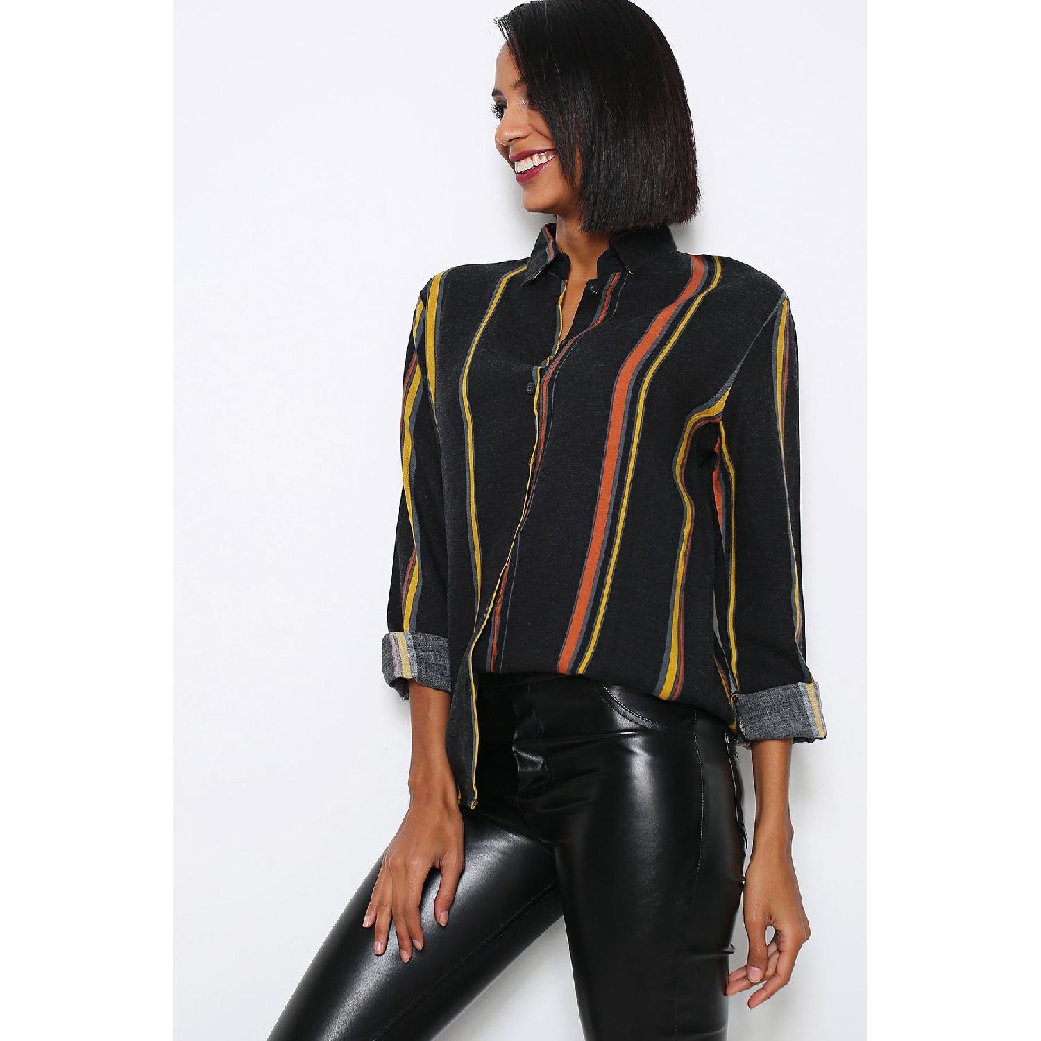 

Жіноча сорочка у вертикальну смужку 36 зелений