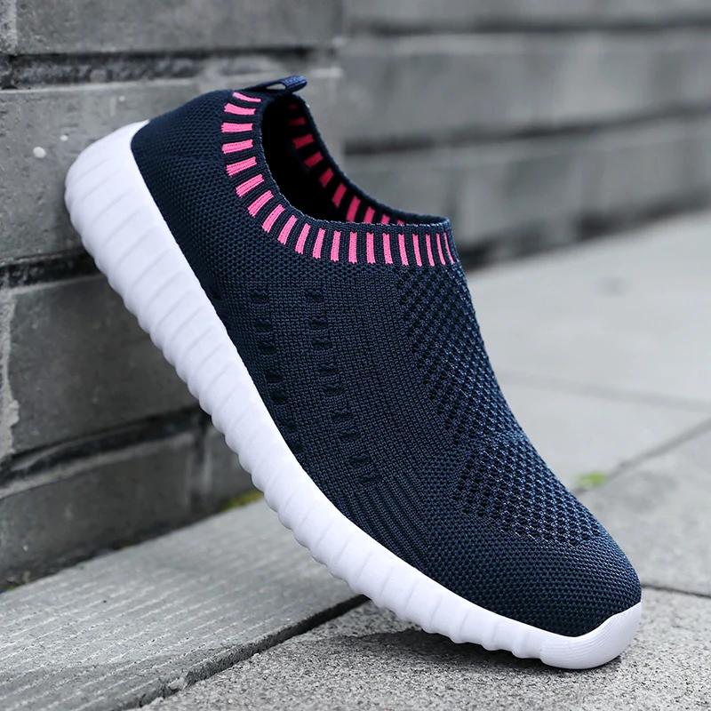 Women's Ultra Light Walking Shoes Fashion Fly Woven Mesh Breathable Sneakers Outdoor Casual Fashionable Soft Women's Flat Shoes