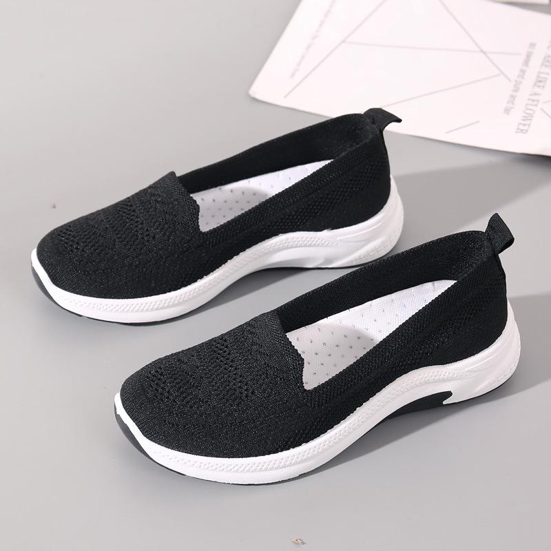 Cloth shoes women's spring new fly-woven mesh shoes soft-soled women's shoes breathable, fashionable, breathable and comfortable